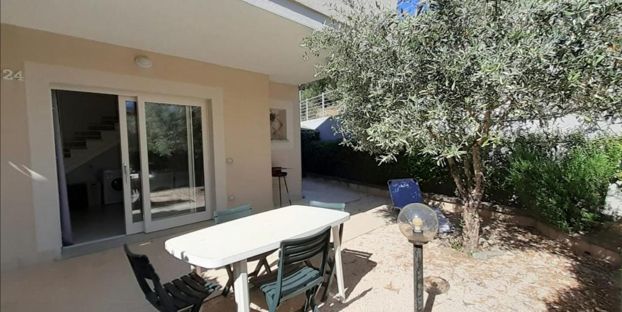 Villetta Federico Climatizzata Con Giardino Privato Viddalba Zewnętrze zdjęcie
